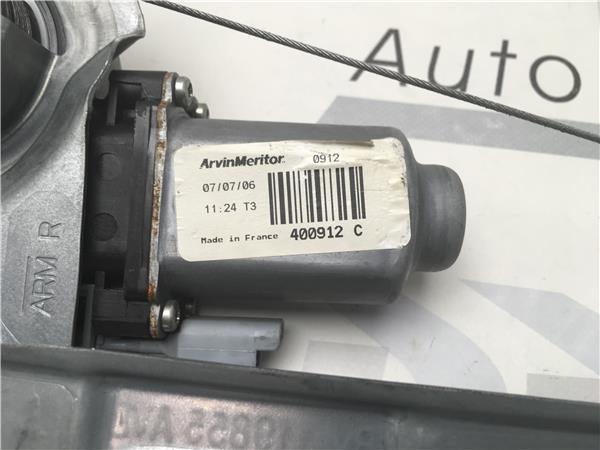 Elevalunas derecho Peugeot 207