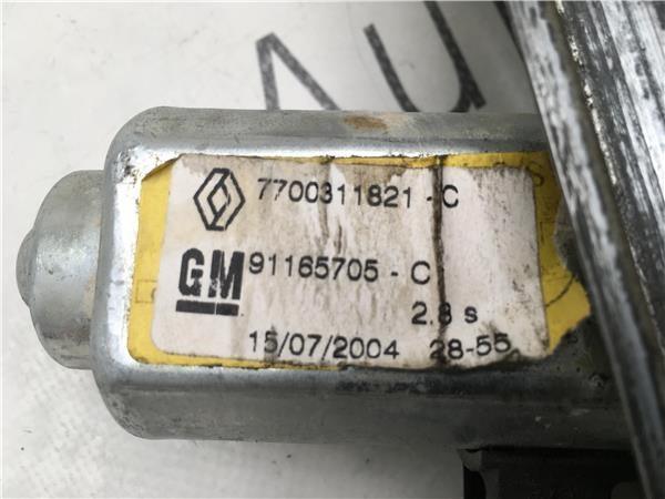 Elevalunas derecho Renault Trafic II