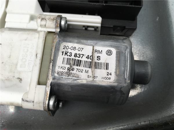 Elevalunas derecho VW Golf V - 1K3837401S
