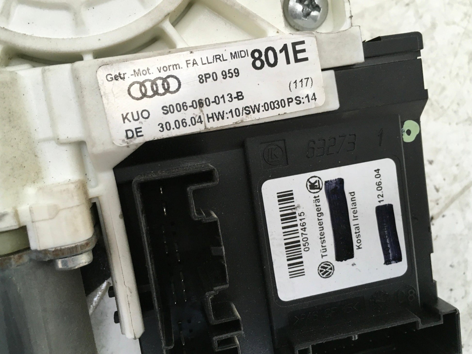 Elevalunas izquierdo Audi A3 8P - 8P0959801E