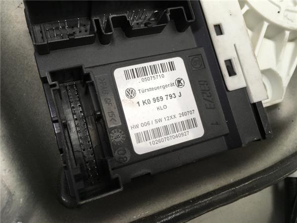 Elevalunas izquierdo VW Golf V - 1k3837401b