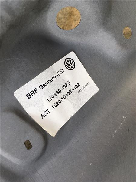 Elevalunas Trasero Dcho VW Golf IV - 1j4839462f