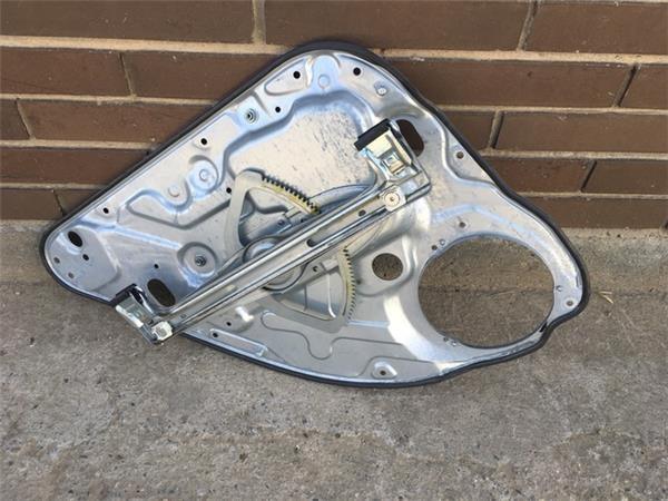 Elevalunas trasero derecho ford focus - 984851211