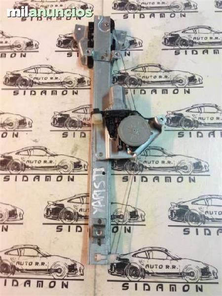 Elevalunas trasero derecho toyota yaris - 