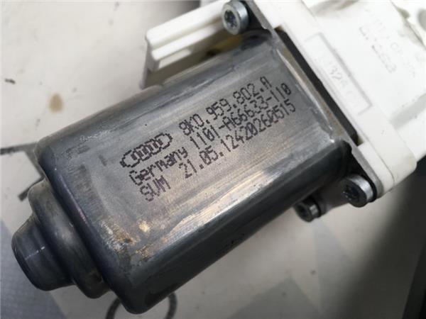 Elevalunas trasero izq Audi A5 8T Sportb