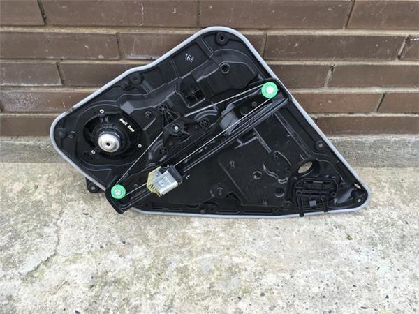 Elevalunas trasero izq mercedes a w176 - 