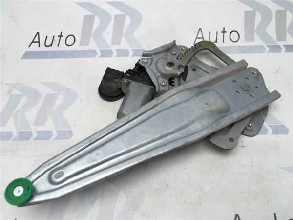 Elevalunas trasero izq Toyota Auris E15