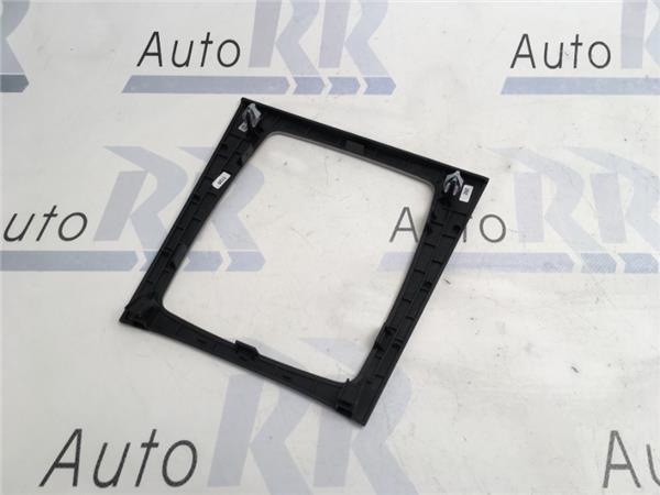 Embellecedor central Mercedes E C207 - a2076801107