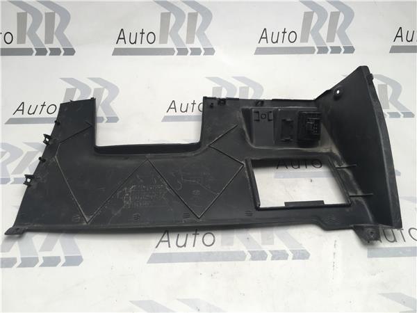 embellecedor columna nissan terrano 2 - 681060f000
