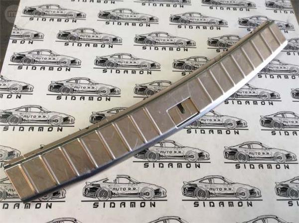 Embellecedor cromado maletero cayenne - 