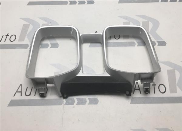 Embellecedor Cuadro Chevrolet Camaro - 92240837