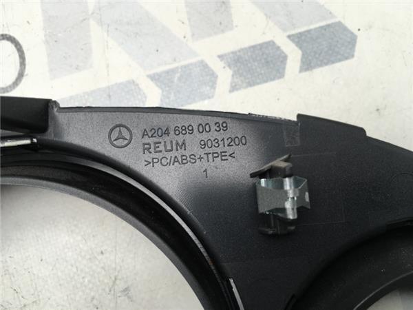 Embellecedor cuadro Mercedes C W204 - a2046890039
