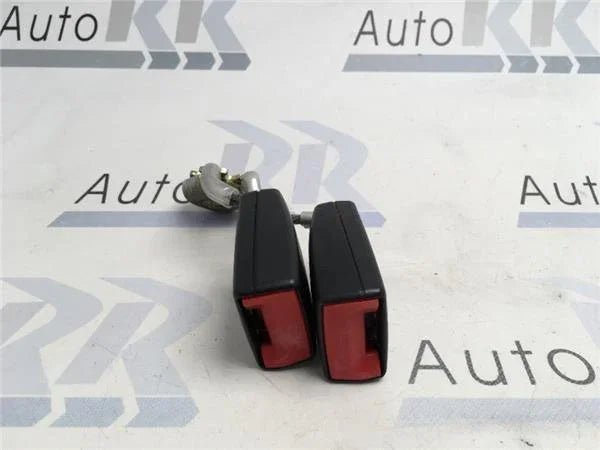 Enganche cinturon trasero VW Seat 1k0857