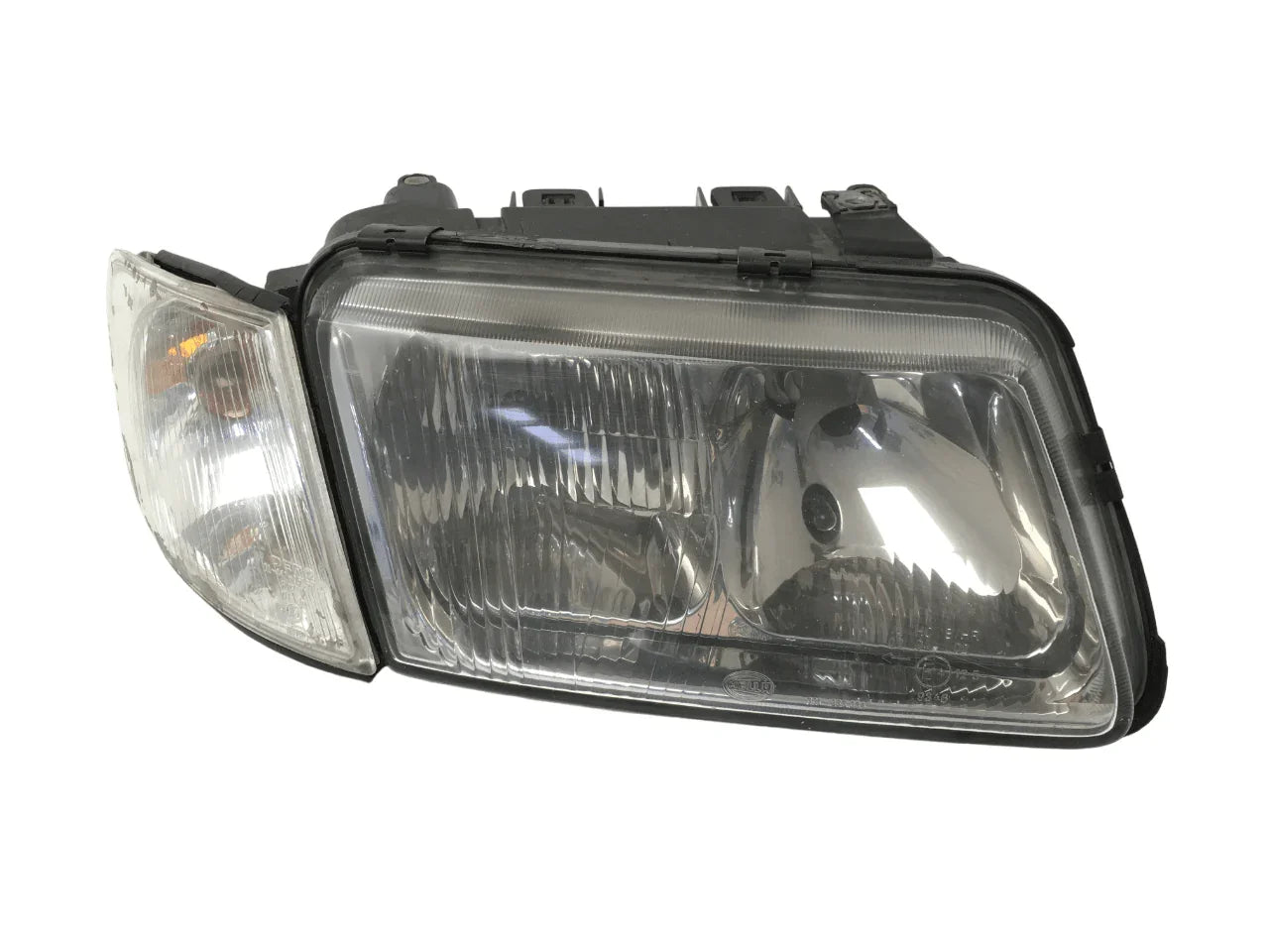 Faro derecho Audi A3 8L