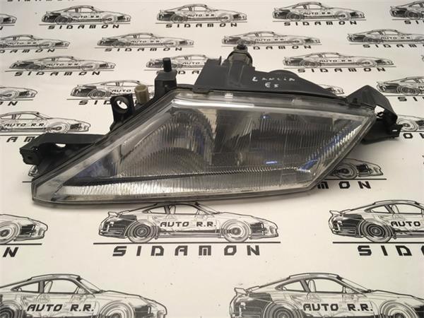 Faro derecho lancia y - 