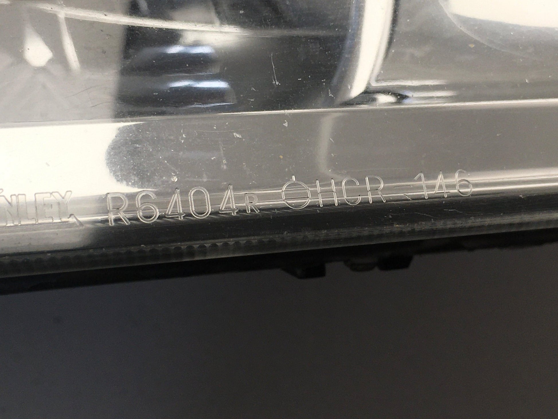 Faro derecho Mitsubishi L200 - MR339730