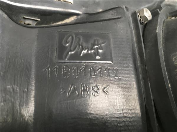 Faro derecho Subaru WRX - 11b010112