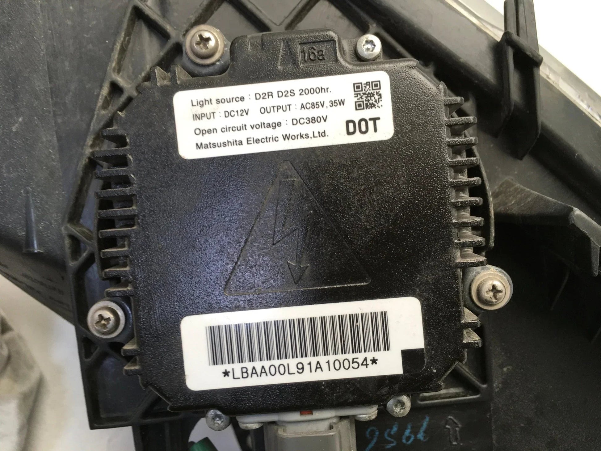 Faro izquierdo Mazda CX7 EH1051040