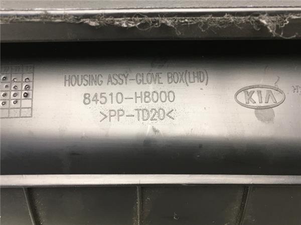 Guantera Kia Stonic - 84510h8000