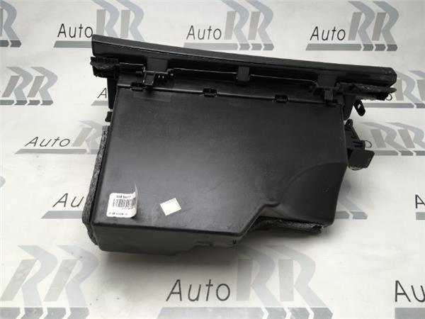 Guantera Peugeot 308