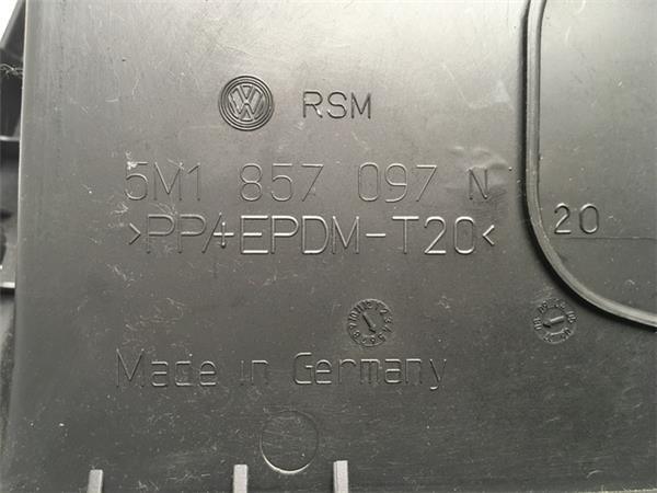 Guantera vw tiguan 5n - 5m1857097n