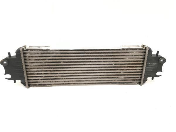 Intercooler Vivaro Primastar Trafic 7700