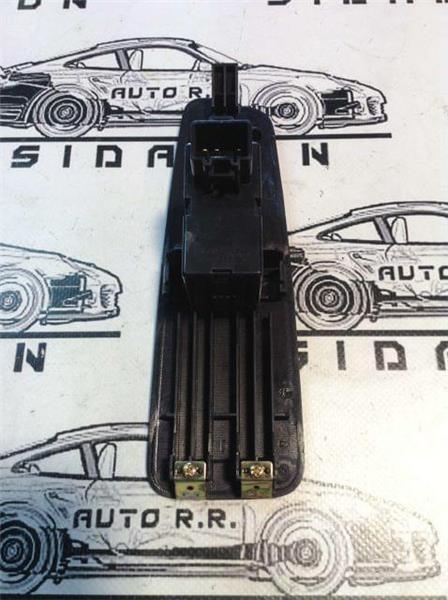 Interruptor elevalunas tras dcho rexton - 85840-08100