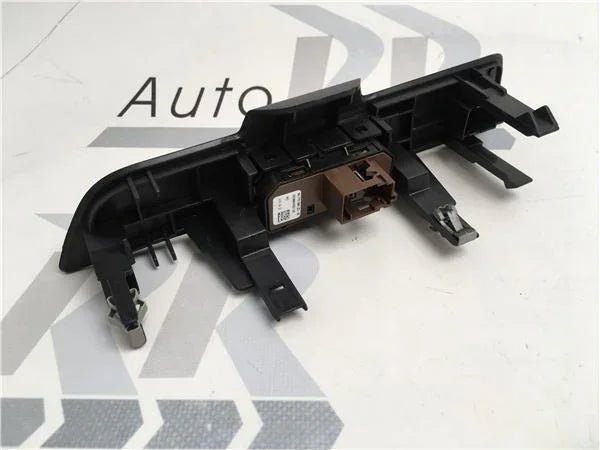 Interruptor Maletero Peugeot 508 9677058