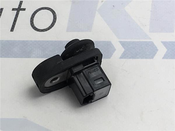 Interruptor puerta Nissan 6825E4 - 6825E4