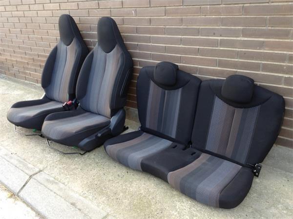 Juego asientos peugeot 108 - 