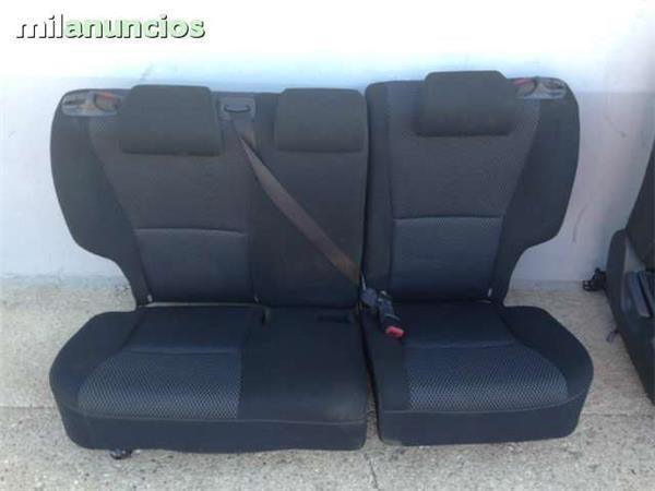Juego asientos toyota auris - 