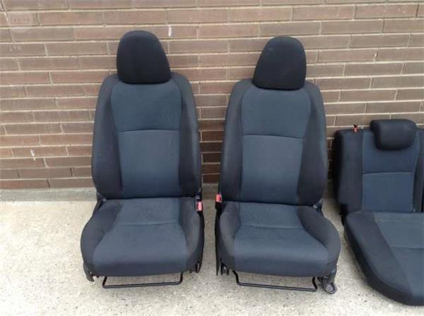 Juego asientos toyota yaris iii - 