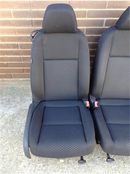 Juego de asientos volkswagen golf vi - 