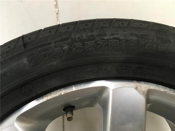 Llanta 16 VW Golf V 1k0601025r