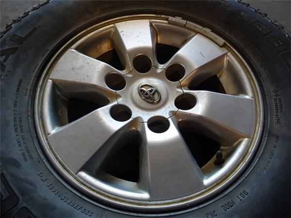 Llanta toyota 4x4 15 pulgadas - 255/70 r15