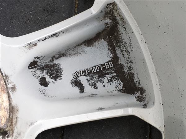 Llantas 18 Ford Kuga I - 8v4j1007bb