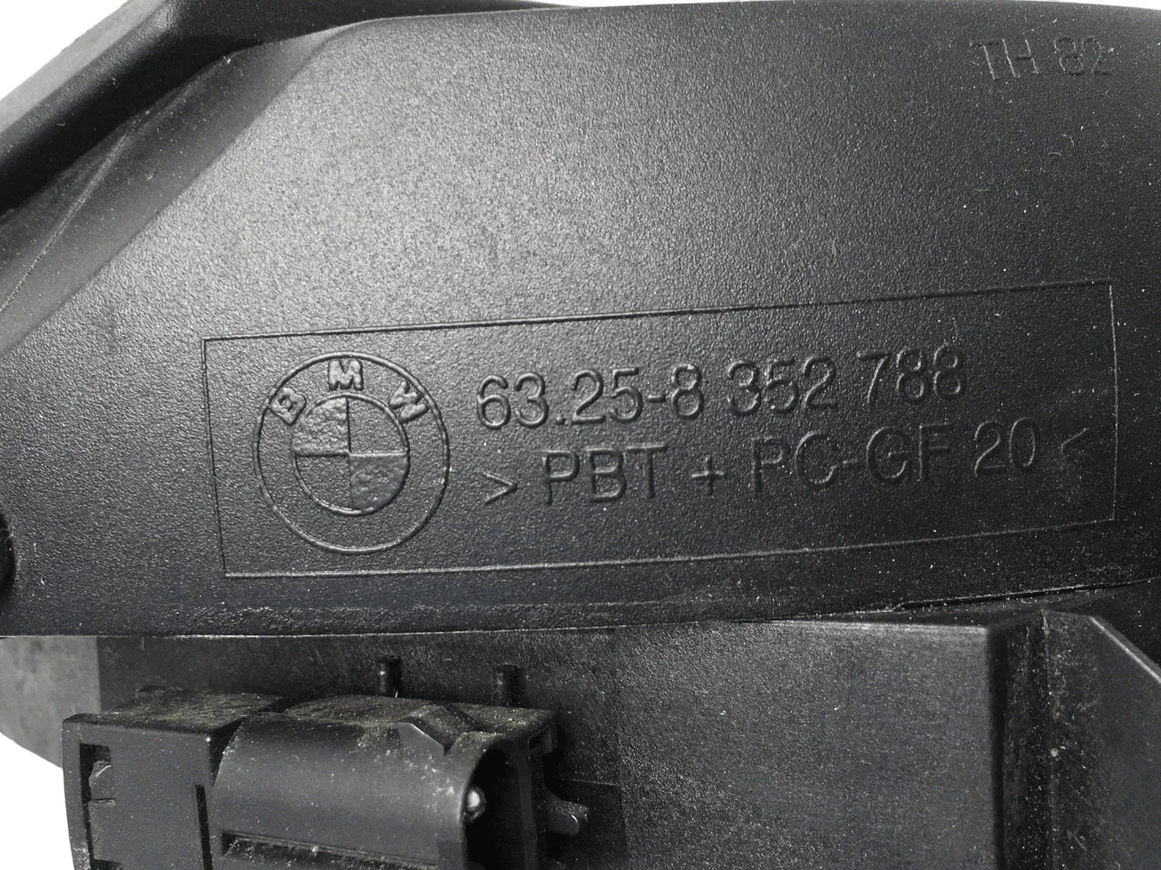 Luz central freno Bmw Serie 7 E38