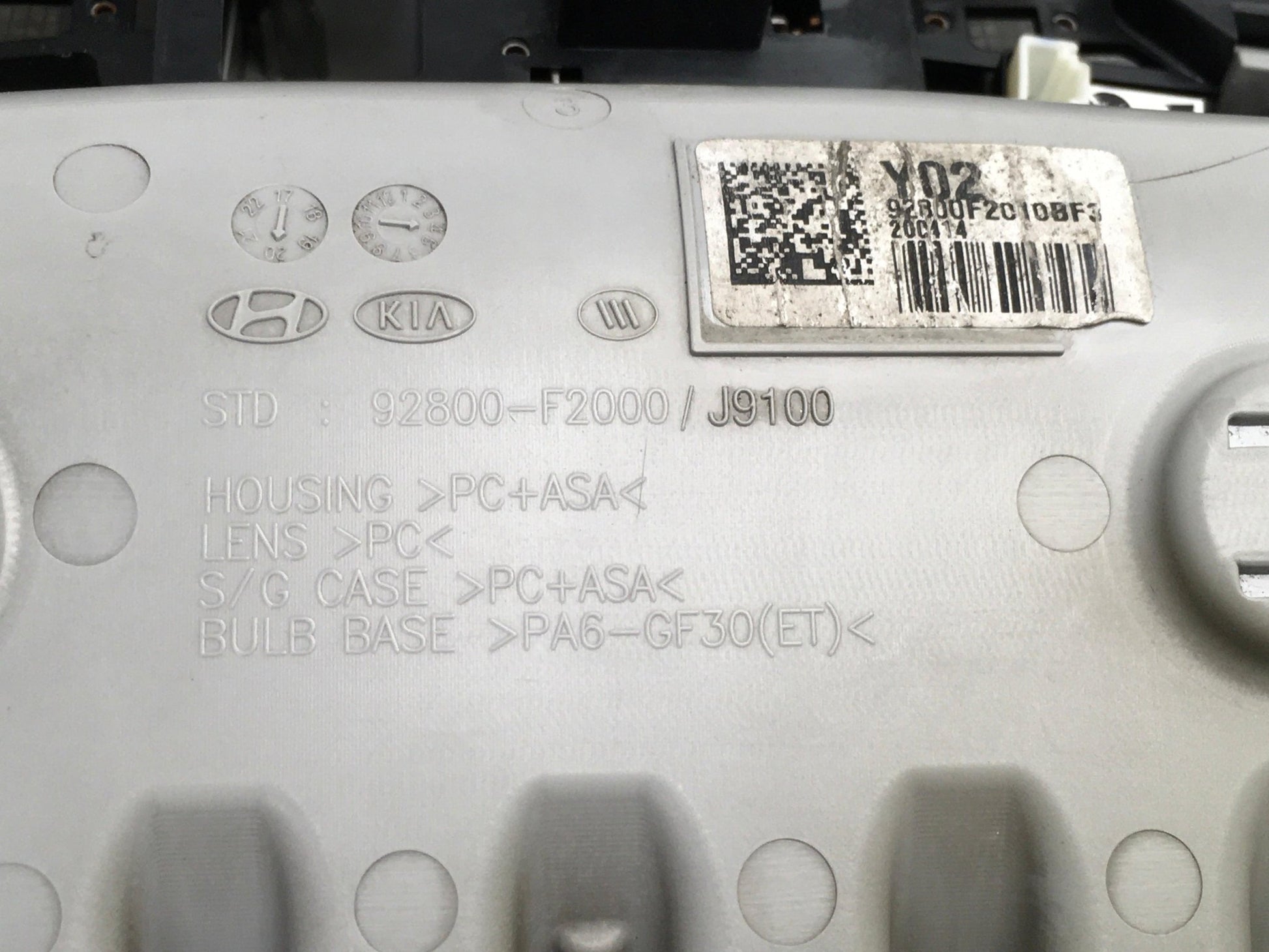 Luz techo Kia Stonic - 92800-f2000/j9100