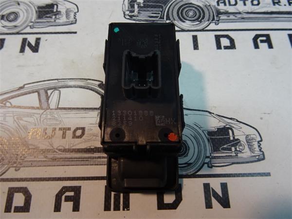 Mando de elevalunas dcho opel insignia i - 13301888