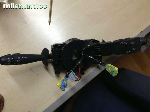 Mando de luces e intermitencia - 8200012244