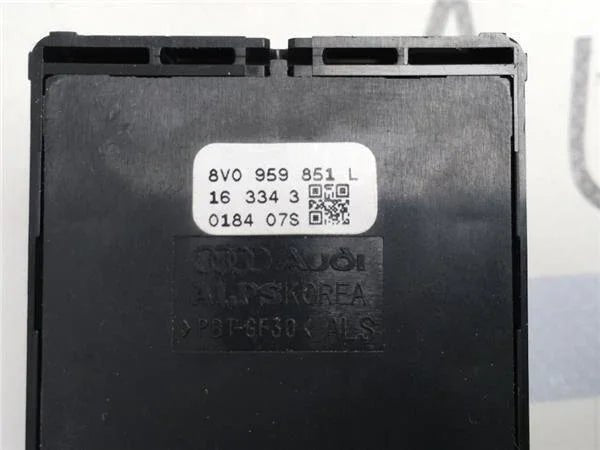 Mando elevalunas Audi A3 8V