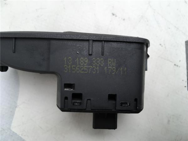 Mando elevalunas derecho Opel Corsa D - AutoRR 13189333