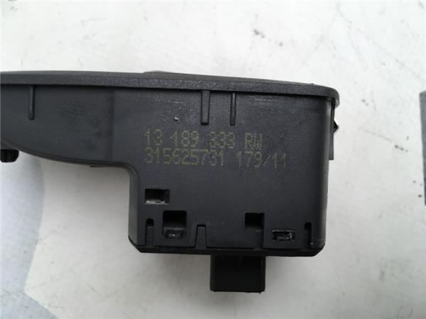 Mando elevalunas derecho Opel Corsa D - 13189333