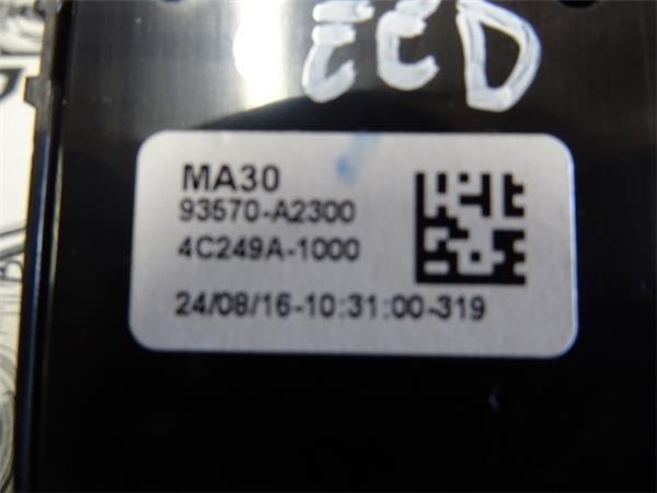 Mando elevalunas kia ceed ii - AutoRR 93570a2300