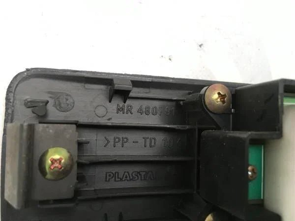 Mando elevalunas Mitsubishi Monytero Pin