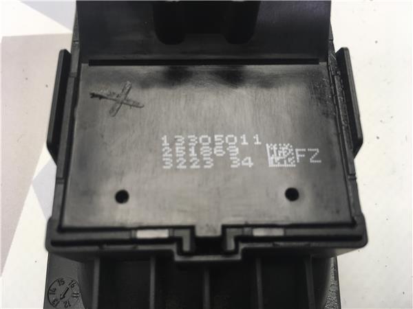 Mando elevalunas Opel 13305011 - 13305011