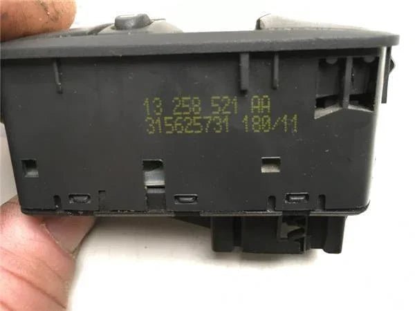 Mando elevalunas Opel Corsa D