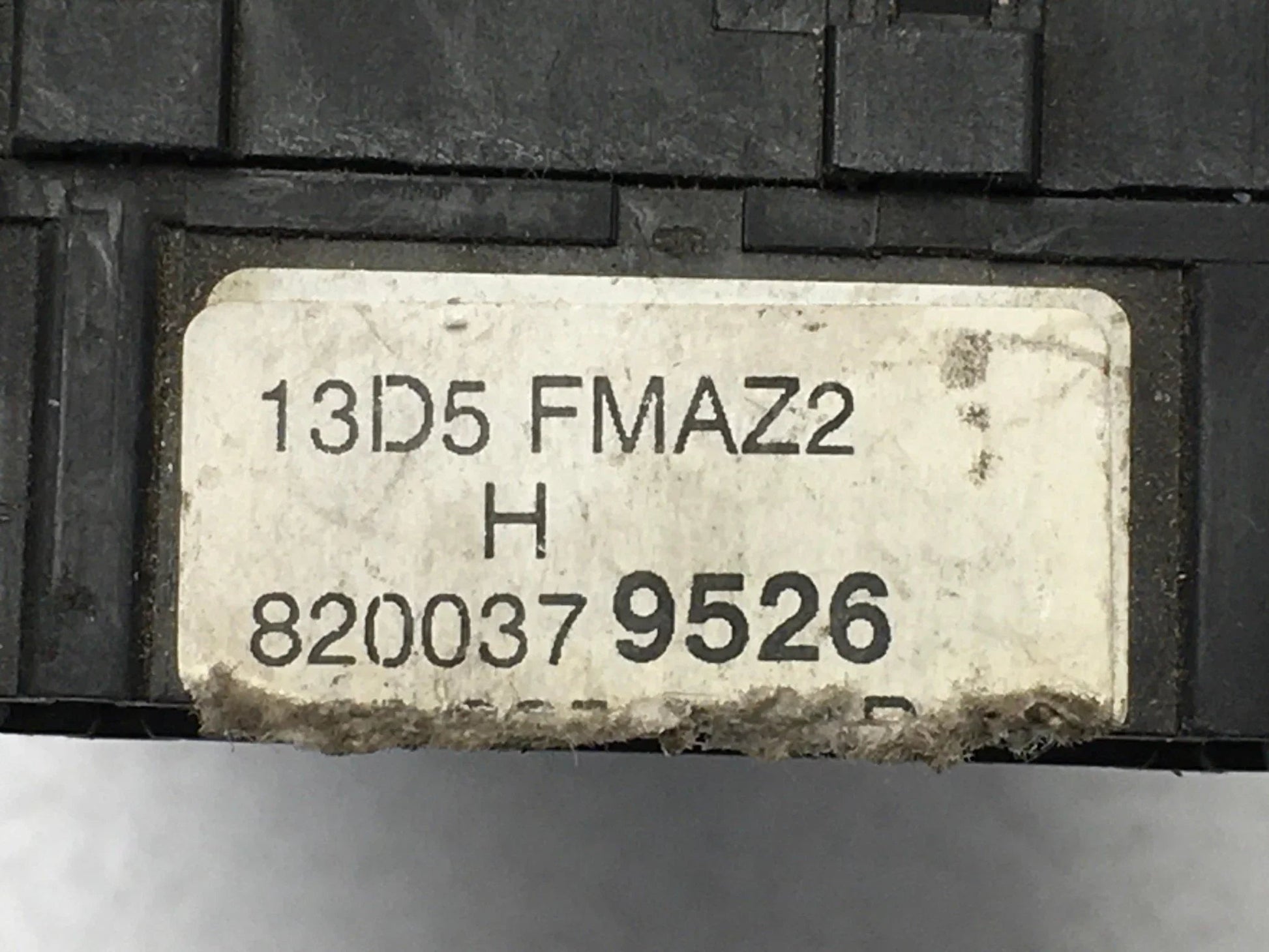 Mando limpia Renault 8200379526