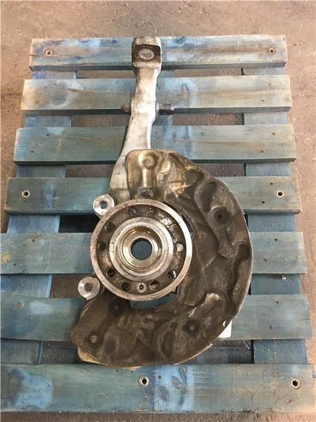 Mangueta izquierda Mercedes GLC 43 AMG - a2530800