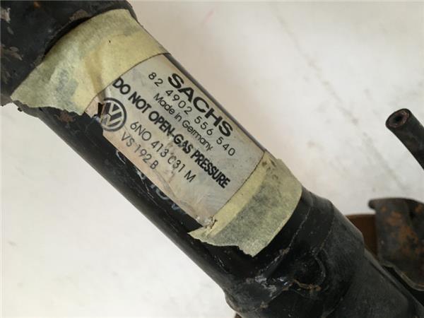 Mangueta izquierda VW Polo 6N - 6N0413031M